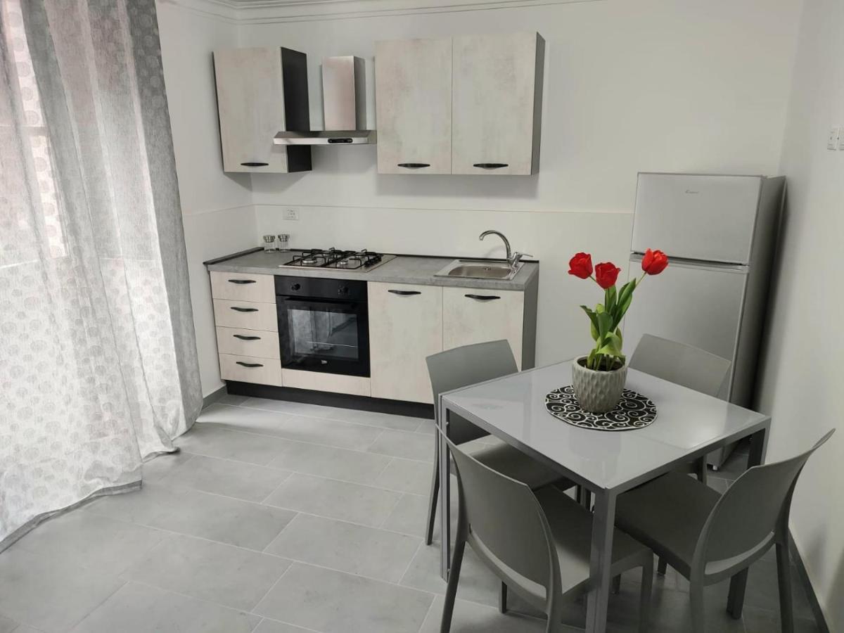 Maya'S Home Катания Екстериор снимка