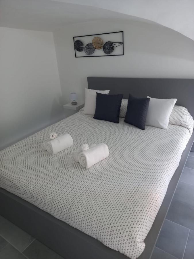 Maya'S Home Катания Екстериор снимка